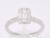 Entourage ring baguette briljant