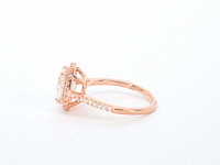 Entourage ring ovaal diamant - afbeelding 2 van  5