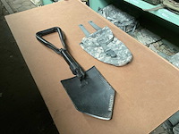 Entrenching tool & pouch (2x) - afbeelding 1 van  3