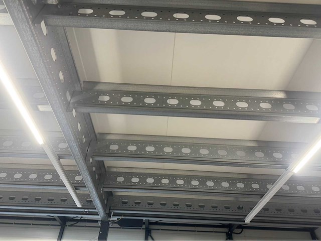 Entresol/ tussenvloer (13,40x13,40 mtr) (180 m2) - afbeelding 3 van  65