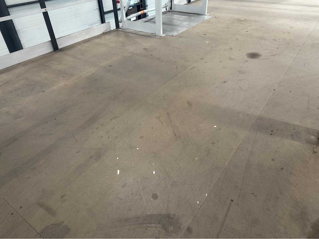 Entresol/ tussenvloer (13,40x13,40 mtr) (180 m2) - afbeelding 22 van  65