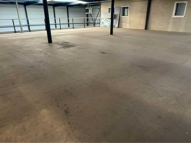 Entresol/ tussenvloer (13,40x13,40 mtr) (180 m2) - afbeelding 32 van  65