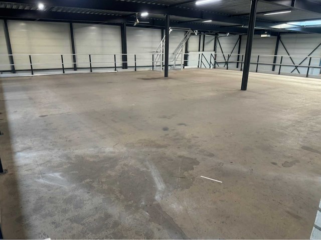 Entresol/ tussenvloer (13,40x13,40 mtr) (180 m2) - afbeelding 33 van  65