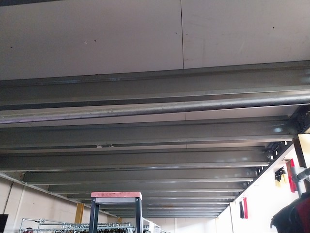 Entresol, verdiepingsvloer, zolder, 20x 6m, 120m², excl. inhoud - afbeelding 27 van  42
