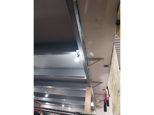 Entresol, verdiepingsvloer, zolder, 20x 6m, 120m², excl. inhoud - afbeelding 37 van  42