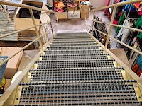 Entresol, verdiepingsvloer, zolder, 20x 6m, 120m², excl. inhoud - afbeelding 39 van  42