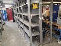 Entresol vloer met stellingen - afbeelding 3 van  16