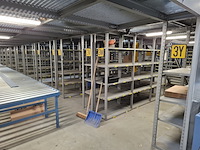 Entresol vloer met stellingen - afbeelding 10 van  16