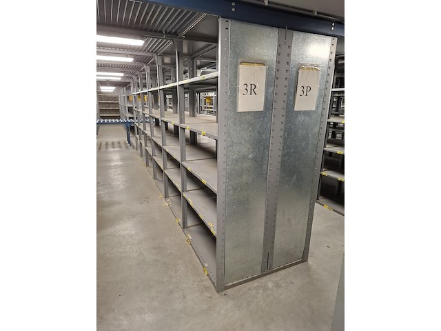 Entresol vloer met stellingen - afbeelding 12 van  16