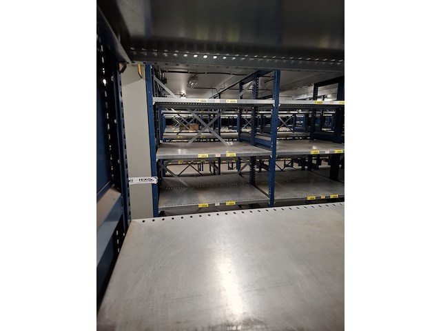 Entresol vloer met stellingen - afbeelding 5 van  11