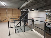 Entresol vloer met trap en kantelhek - afbeelding 13 van  16