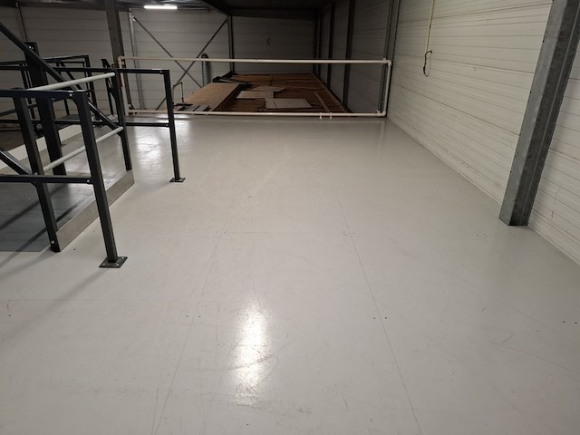 Entresol vloer met trap en kantelhek - afbeelding 16 van  16