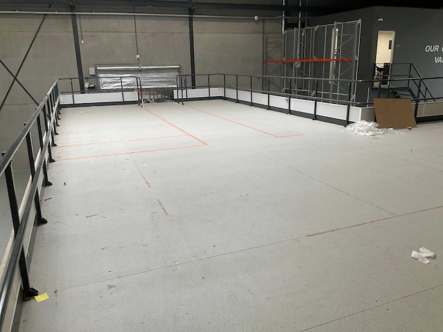 Entresolvloer 217m2 - afbeelding 18 van  19