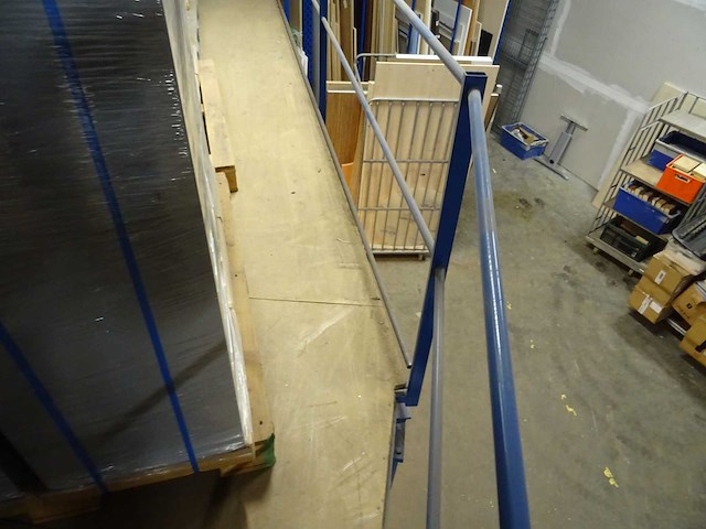 Entresolvloer ca 230m2 - afbeelding 4 van  12