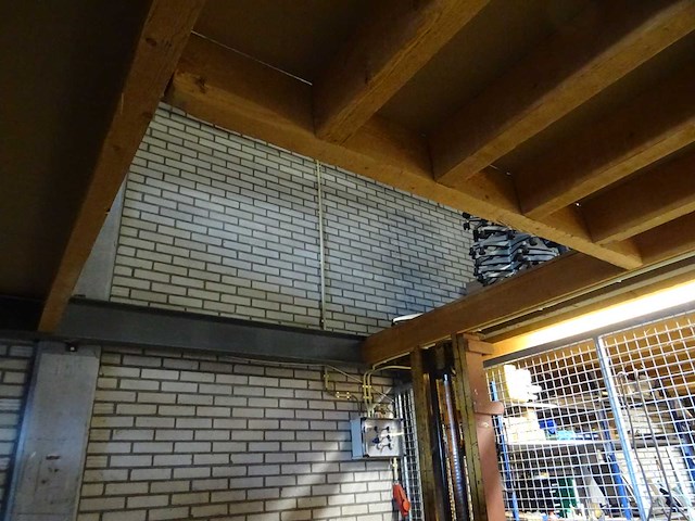 Entresolvloer ca 230m2 - afbeelding 10 van  12