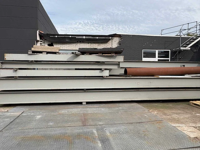 Entresolvloer/ verdiepingsvloer/staalconstructie +/-420m2 - staalconstructie - afbeelding 5 van  14