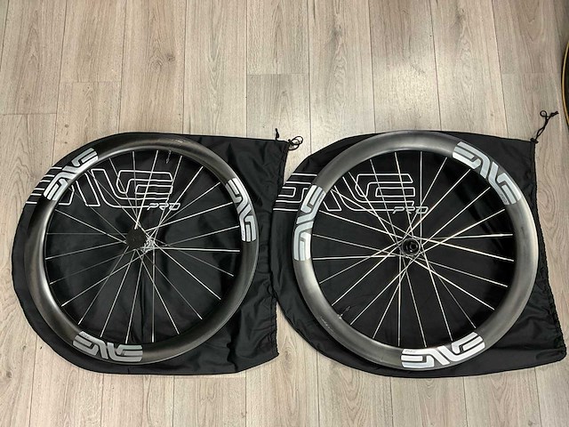 Enve ses 4.5 pro carbon wielset - afbeelding 1 van  5