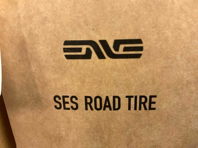 Enve ses road tire 700x25 tubeless fietsband (4x) - afbeelding 3 van  4