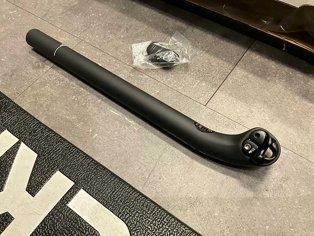 Enve zadelpen - 30.9mm - afbeelding 2 van  6