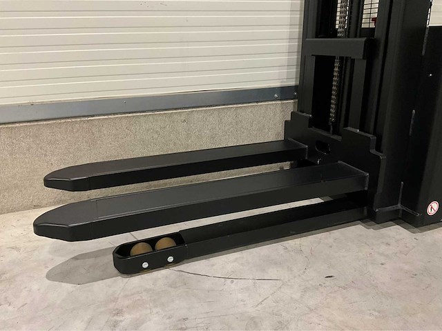 Ep - 2025 - esl 3,3 meter - stapelaar - afbeelding 5 van  22