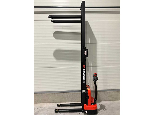 Ep - 2025 - est 124 3,0 meter - stapelaar - afbeelding 2 van  18