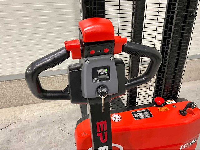 Ep - 2025 - est 124 3,0 meter - stapelaar - afbeelding 4 van  18