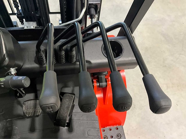 Ep - 2026 - efl 352 li-ion - vorkheftruck - afbeelding 11 van  32