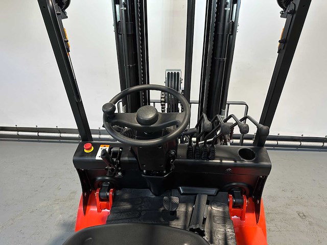 Ep - efl 252 x li-ion - vorkheftruck - triplex - freelift - sideshift 2025 - afbeelding 4 van  42