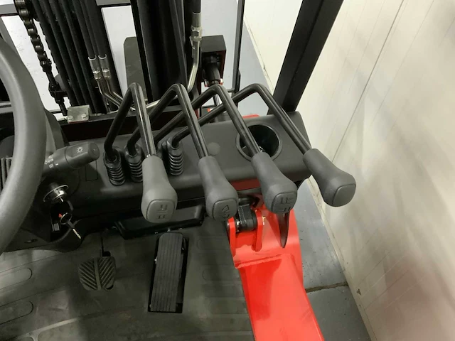 Ep - efl 252 x li-ion met cascade vorkenspreider - vorkheftruck - afbeelding 24 van  37