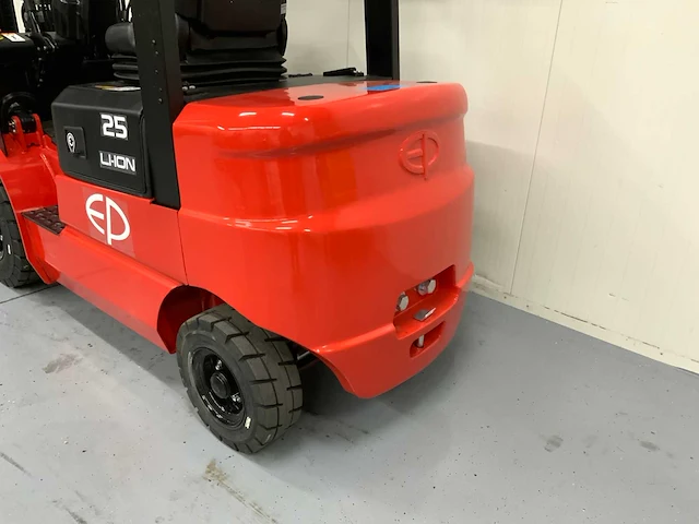 Ep - efl 252 x li-ion met cascade vorkenspreider - vorkheftruck - afbeelding 32 van  37