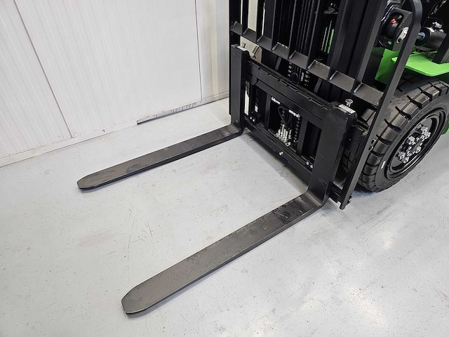 Ep - efxz-301-h vorkheftruck - 4.8meter triplex - li-ion - freelift - sideshift - 2026 - afbeelding 26 van  26