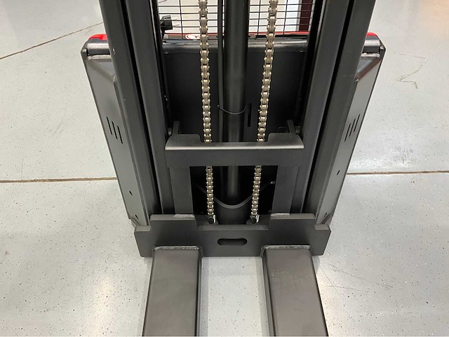 Ep - esl 2.7 meter - stapelaar li-ion batterij - interne acculader - 1500 kg - 2026 - afbeelding 2 van  11