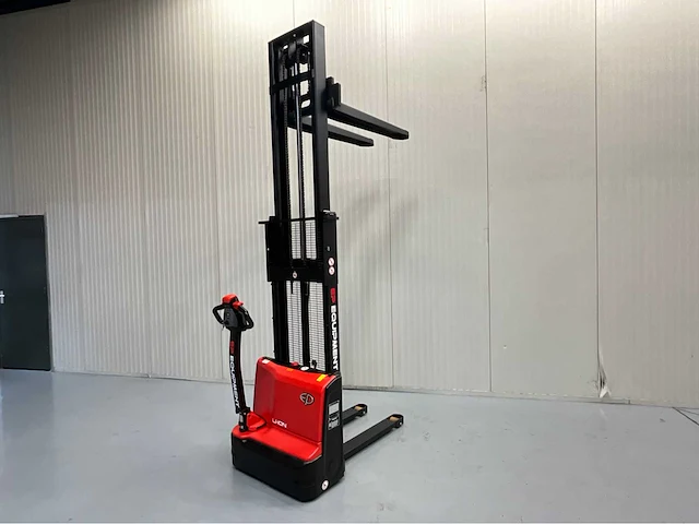 Ep - esl 2.7 meter - stapelaar li-ion batterij - interne acculader - 1500 kg - 2026 - afbeelding 7 van  13