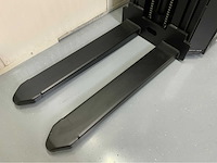 Ep - est 3,0 meter stapelaar - ingebouwde lader - 1500 kg - 2026 - afbeelding 17 van  18