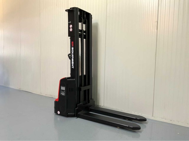 Ep - est 3,0 meter stapelaar - ingebouwde lader - 1500 kg - 2026 - afbeelding 12 van  14