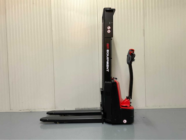 Ep - est 3,0 meter stapelaar - ingebouwde lader - 1500 kg - 2026 - afbeelding 16 van  18