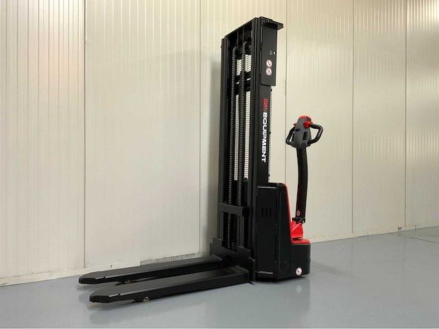 Ep - est 3,0 meter stapelaar - ingebouwde lader - 1500 kg - 2026 - afbeelding 13 van  16