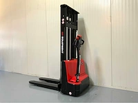 Ep - est 3,0 meter stapelaar - ingebouwde lader - 1500 kg - 2026