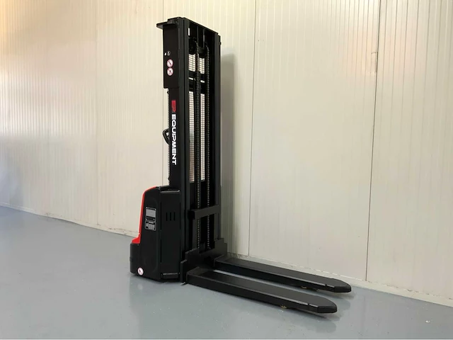 Ep - est 3,0 meter stapelaar - ingebouwde lader - 1500 kg - 2026 - afbeelding 14 van  18