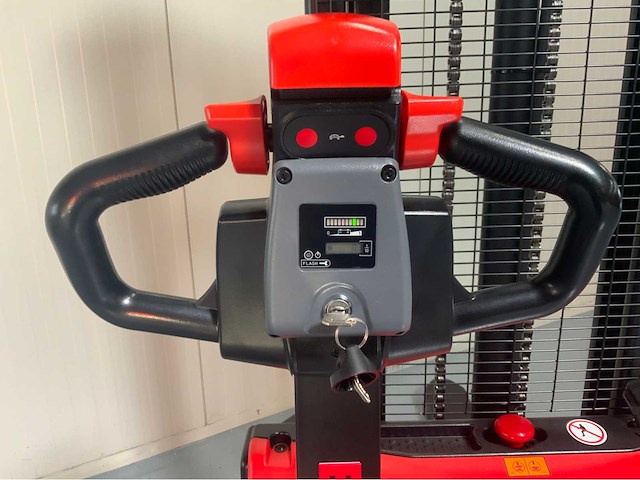 Ep - est 3,3 meter stapelaar - interne lader - 1500 kg - 2026 - afbeelding 6 van  15