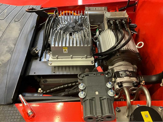 Ep efl252x vorkheftruck triplex- vorkensteller - lithium-ion accu - freelift - sideshift -495 uur - 2024 - afbeelding 11 van  21