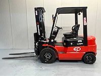 Ep efl252x vorkheftruck triplex- vorkensteller - lithium-ion accu - freelift - sideshift -495 uur - 2024 - afbeelding 16 van  21