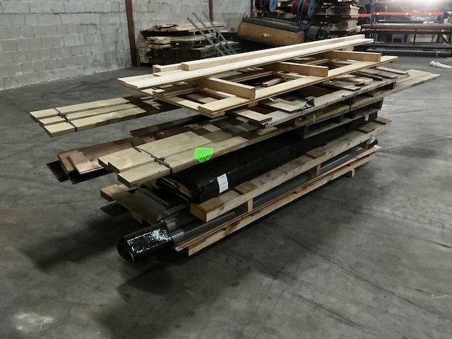 Epdm folie en partij hout - afbeelding 9 van  14