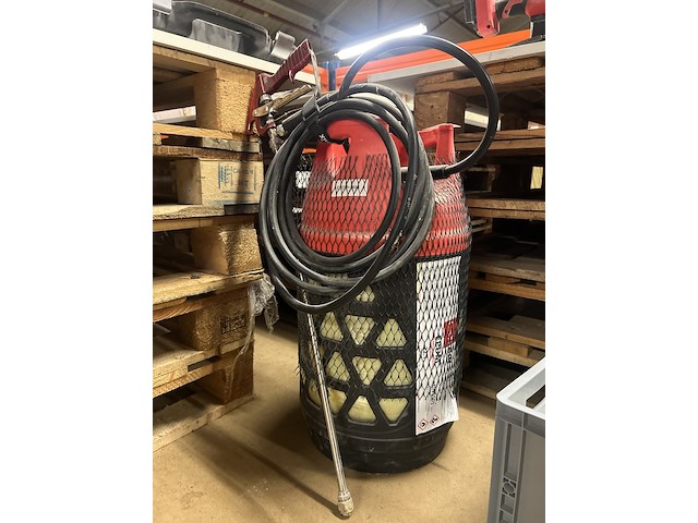 Epdm herbruikbare fles met spuit - afbeelding 1 van  5