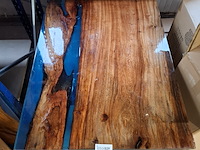 Epoxy tafel 120x75 met set u poten, 2025