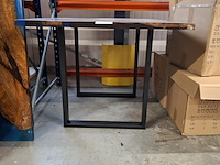 Epoxy tafel 120x75 met set u poten, 2025 - afbeelding 3 van  3