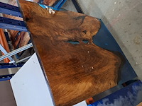 Epoxy tafel 120x75 met set u poten, 2025 - afbeelding 2 van  4