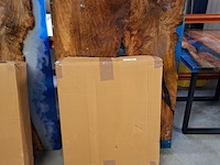 Epoxy tafel 120x75 met set u poten, 2025 - afbeelding 3 van  4