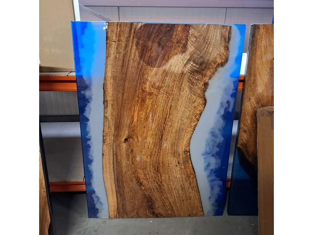 Epoxy tafel 120x75 met set u poten, 2025 - afbeelding 1 van  4