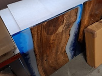 Epoxy tafel 120x75 met set u poten, 2025 - afbeelding 2 van  4